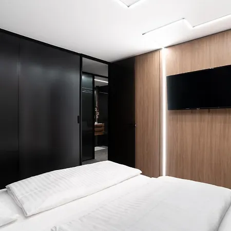 Black Pearl Apartment By Locap Group شقة